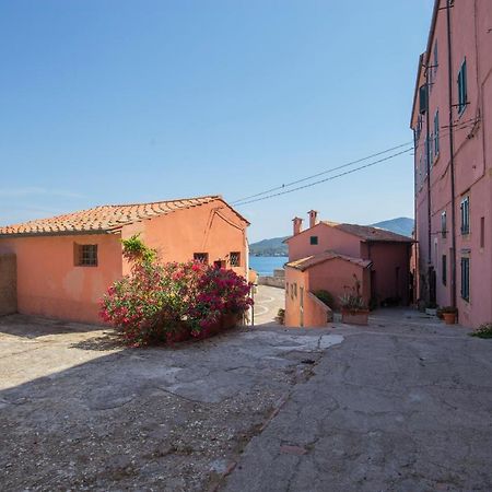 Helloelba Appartamento Il Faro Portoferraio Εξωτερικό φωτογραφία