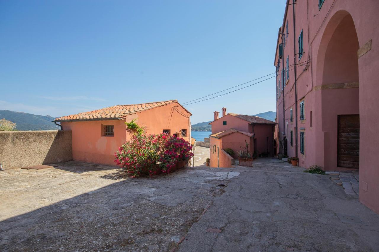 Helloelba Appartamento Il Faro Portoferraio Εξωτερικό φωτογραφία